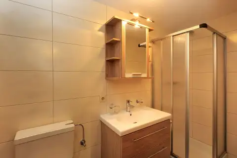  Apartment Harald vom Seerhof, Badezimmer